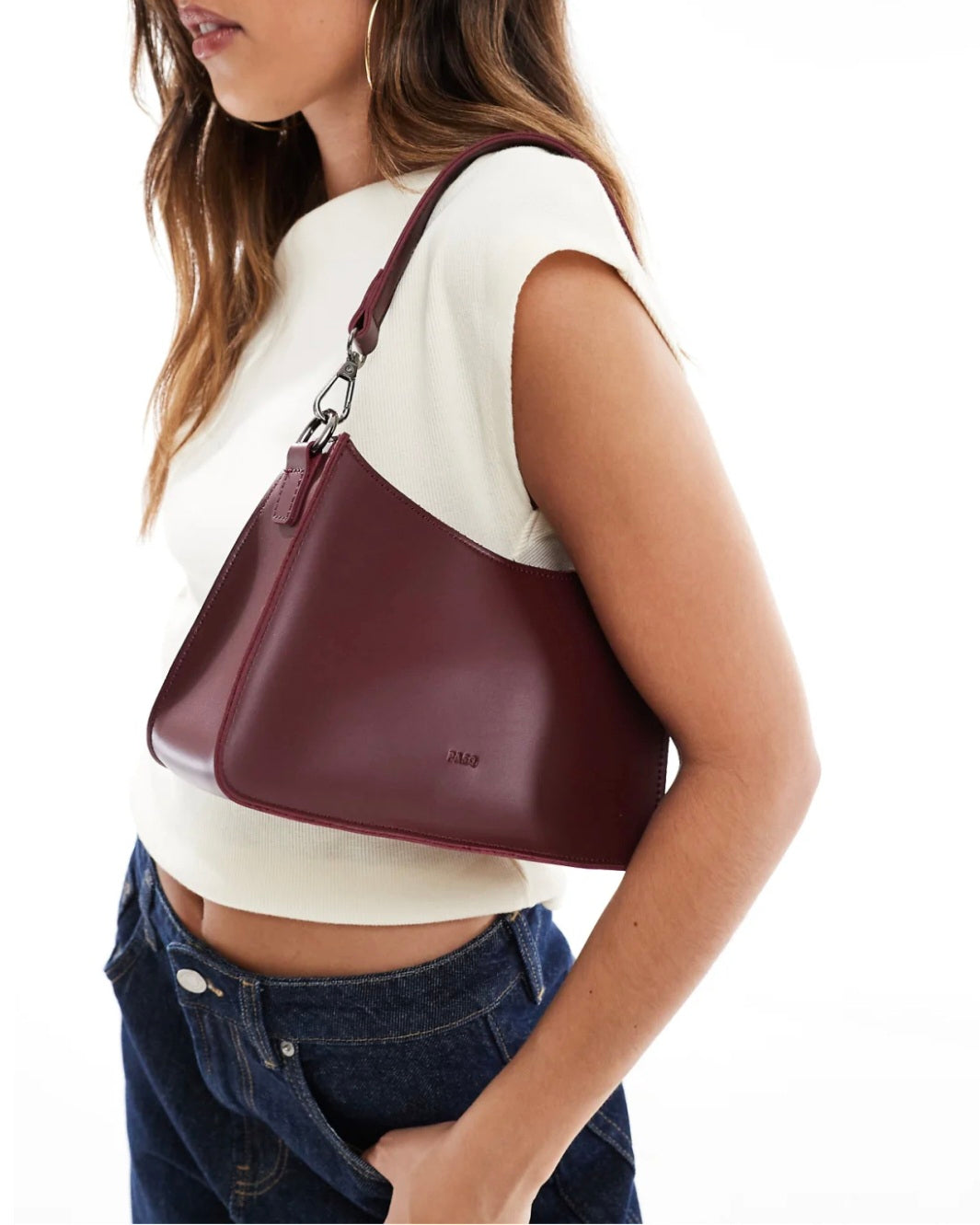 PASQ 90s Minimal Shoulder Bag in Burgundy